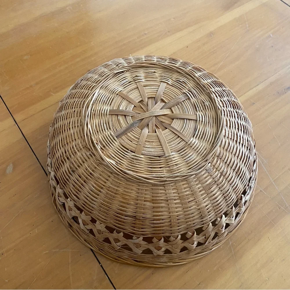 Small woven basket